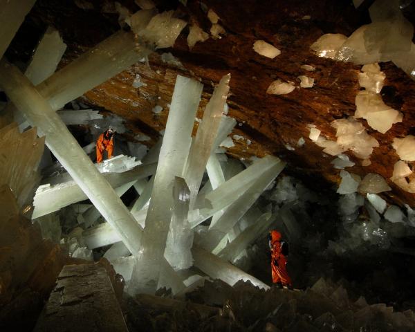 巨大結晶の洞窟