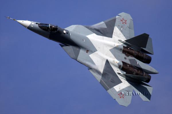 ロシア新型ステルス戦闘機 PAK FA
